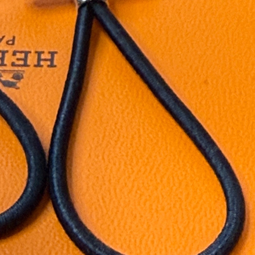Hermes Glenan Silver Hair Ties - Picture 4 of 7
